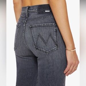 MOTHER
Outta Sight The Rambler Zip Flood Women’s Jeans